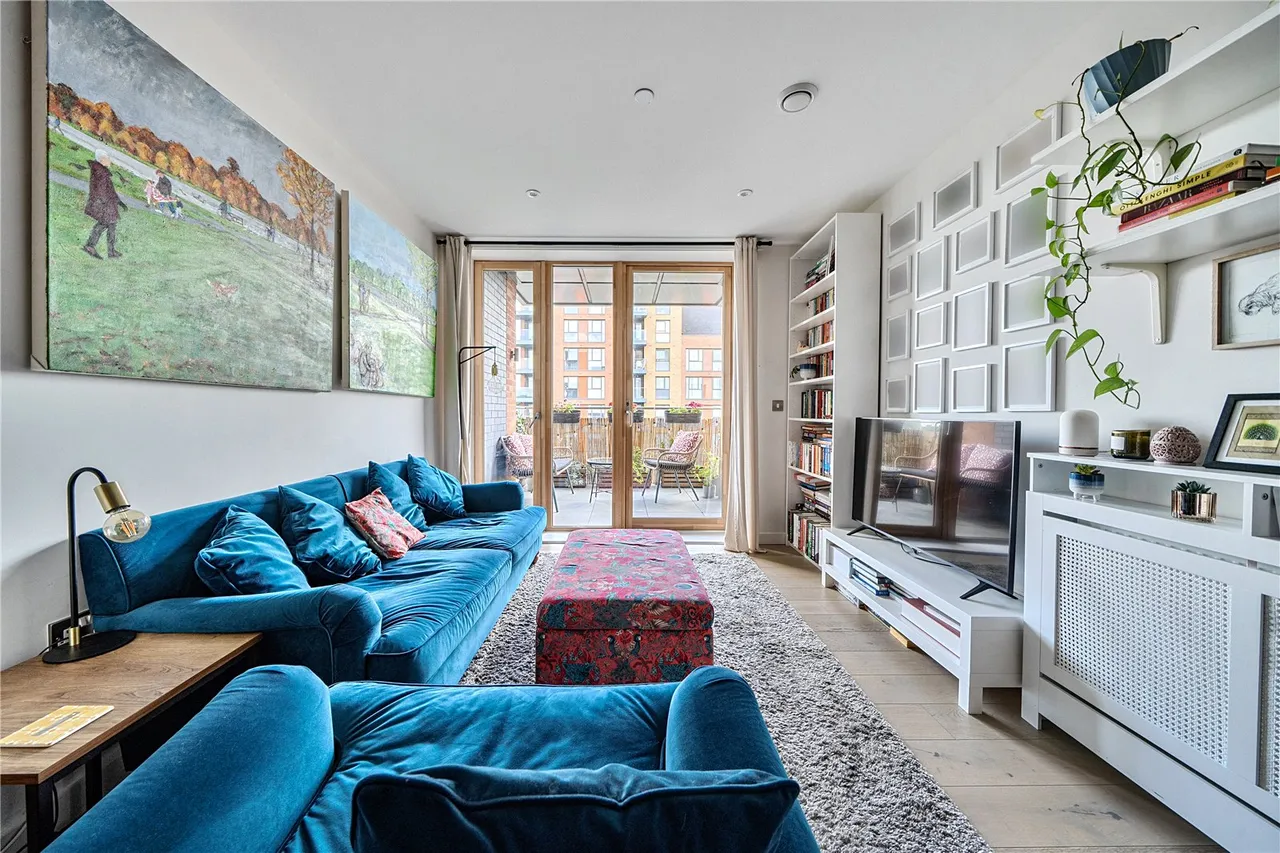 2 bed flat for sale, Copley Close, Hanwell, W7