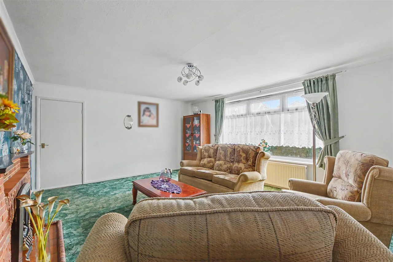 Helen Close, Beeston, NG9, photo 9