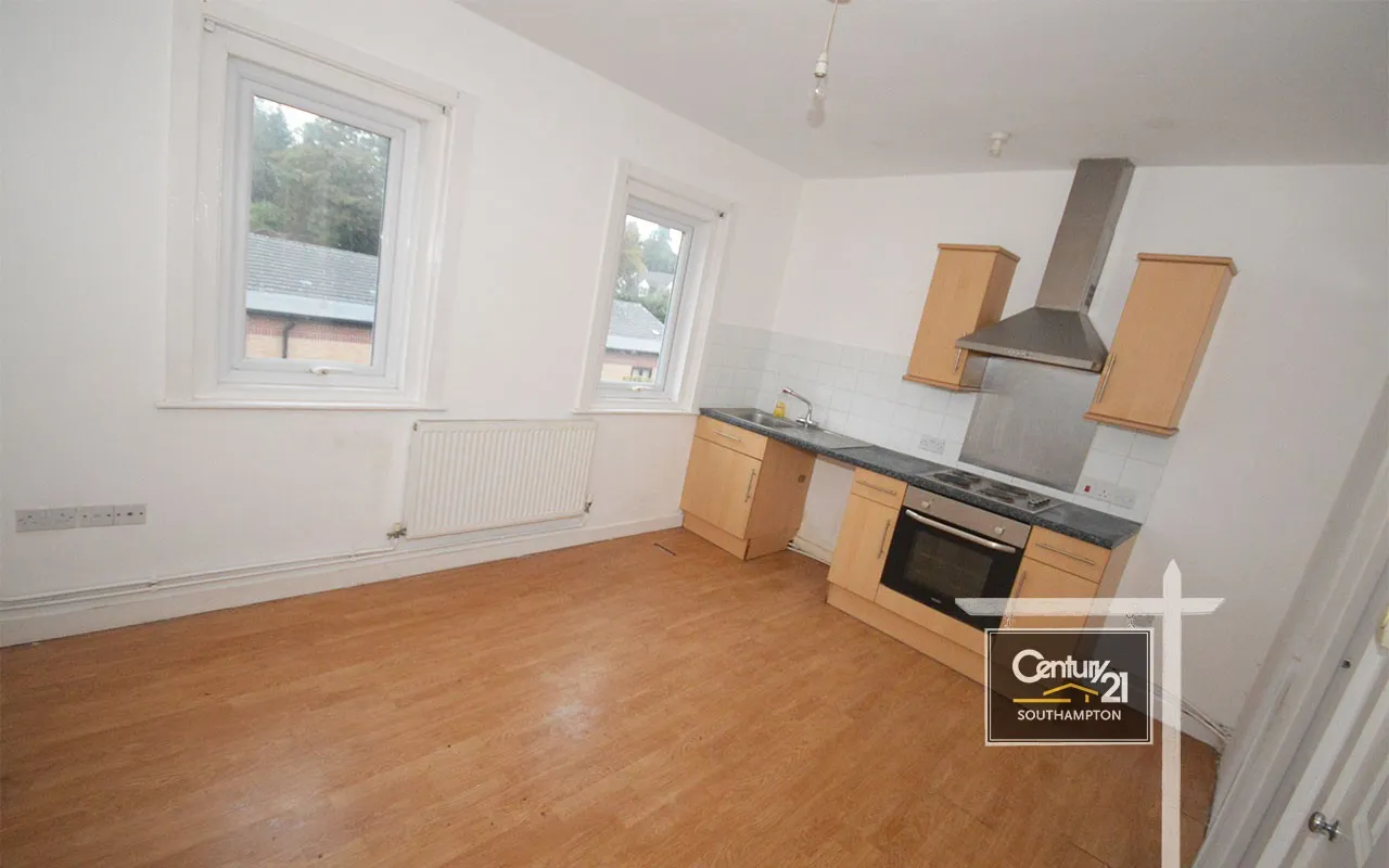 1 bed property to rent, Portswood Road, Southampton, SO17
