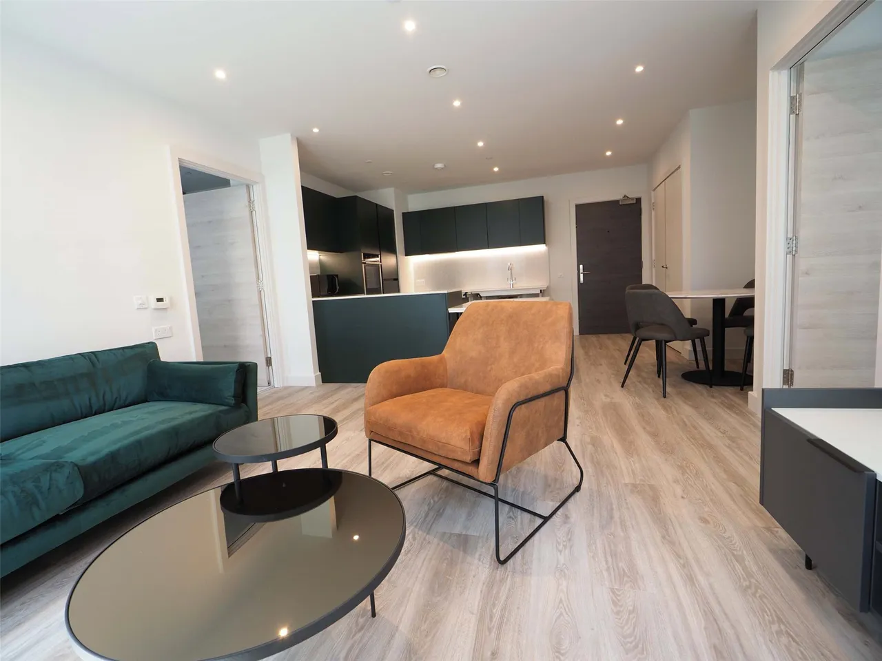 2 bed flat to rent — Boulevard Place, Hove, BN3 7RX