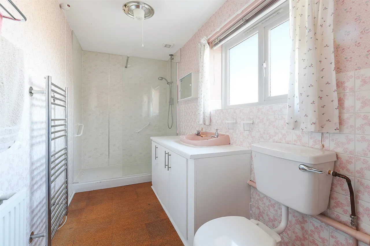 Rectory Close, Ockley, RH5, photo 9