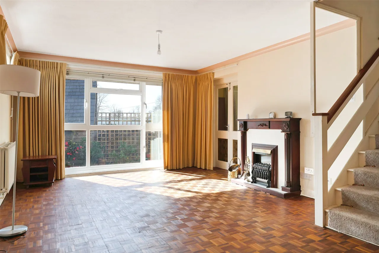 3 bed property for sale, Rectory Close, Ockley, RH5