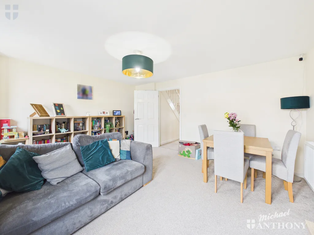 Ravel Lane, Aylesbury, HP21 9GR, photo 11