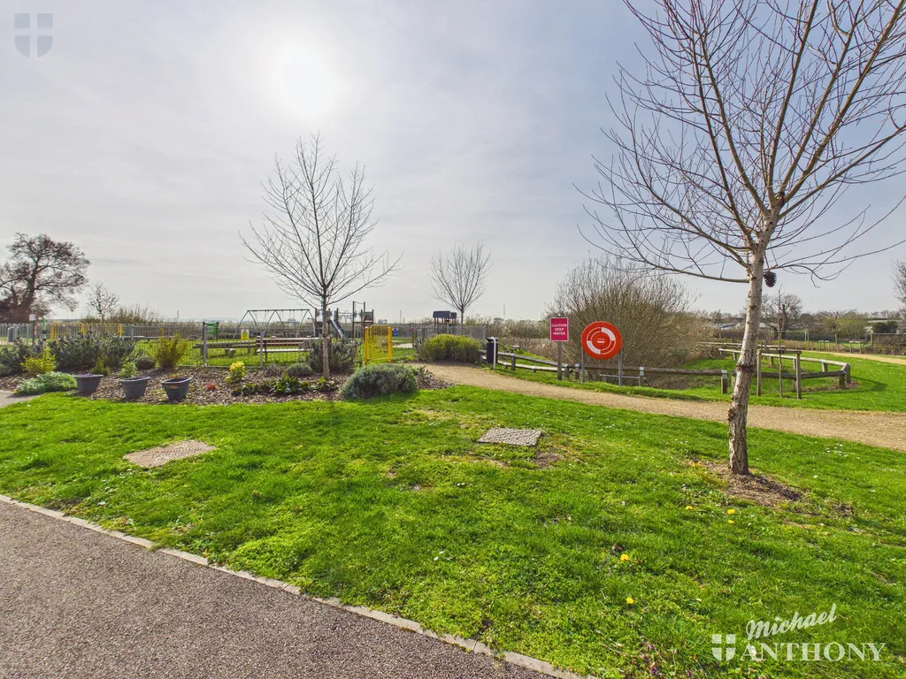 Ravel Lane, Aylesbury, HP21 9GR, photo 9