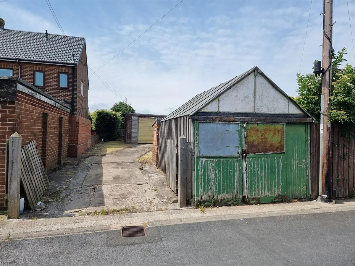 Avondale Road, Consett, photo 2