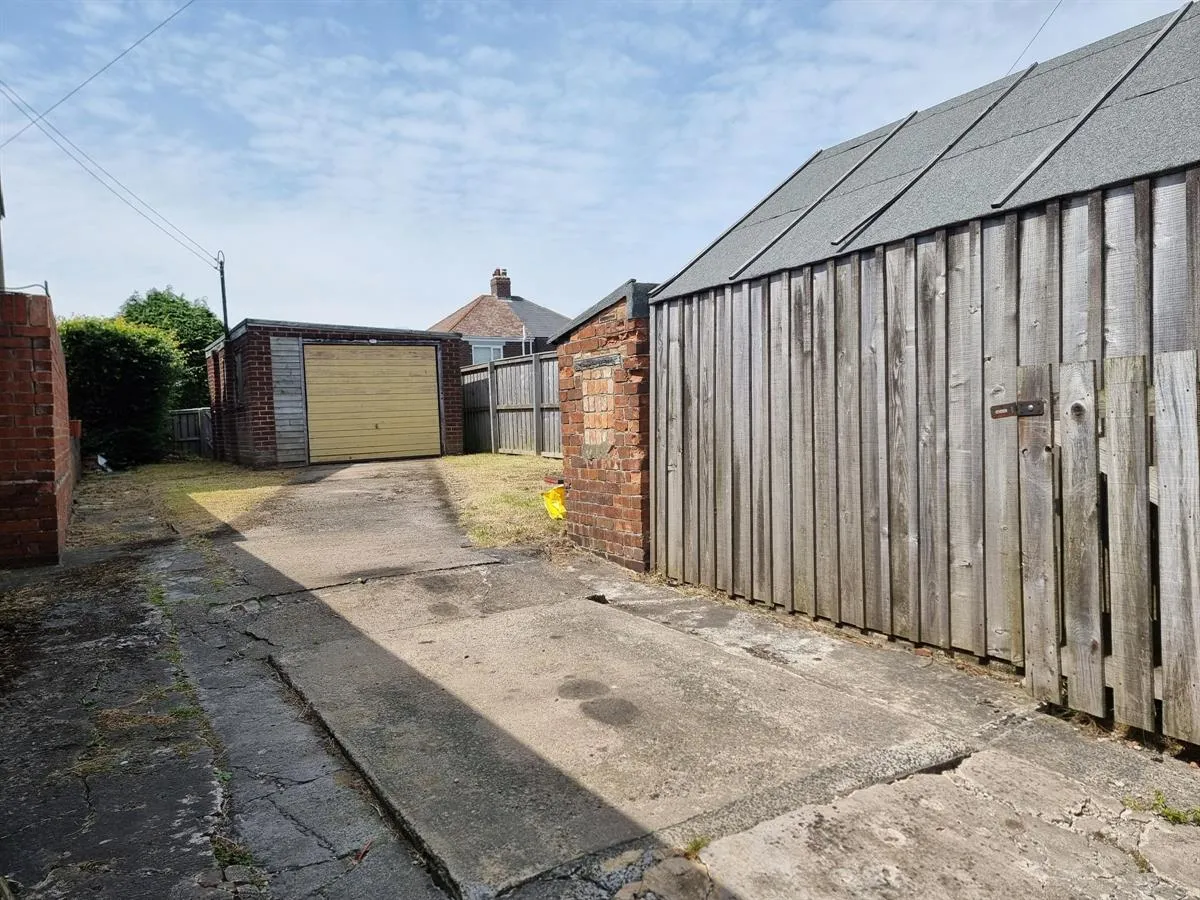 Avondale Road, Consett, photo 7