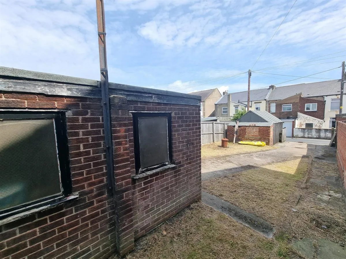 Avondale Road, Consett, photo 15