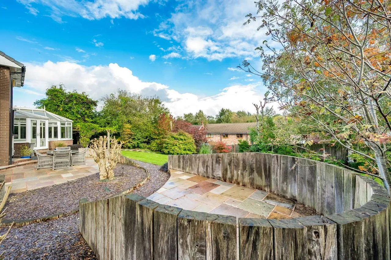 Meadway, Prestbury, SK10, photo 17