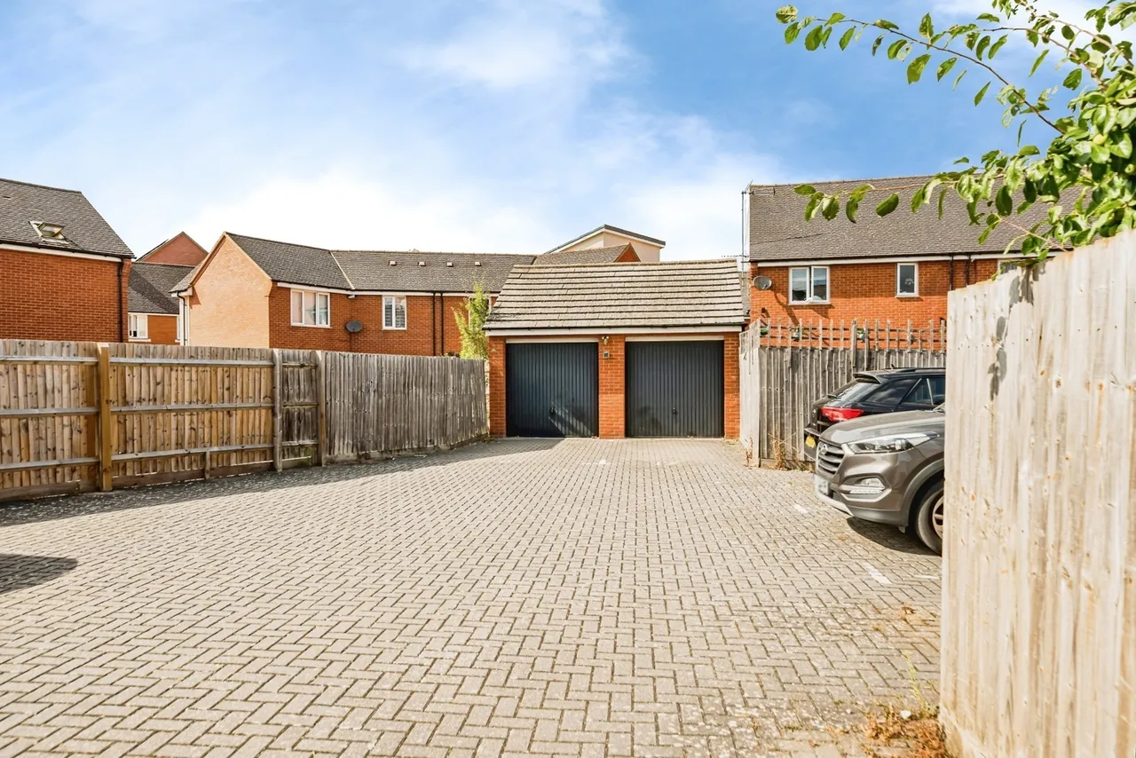 Pondecroft, Aylesbury, Buckinghamshire, HP18, photo 4