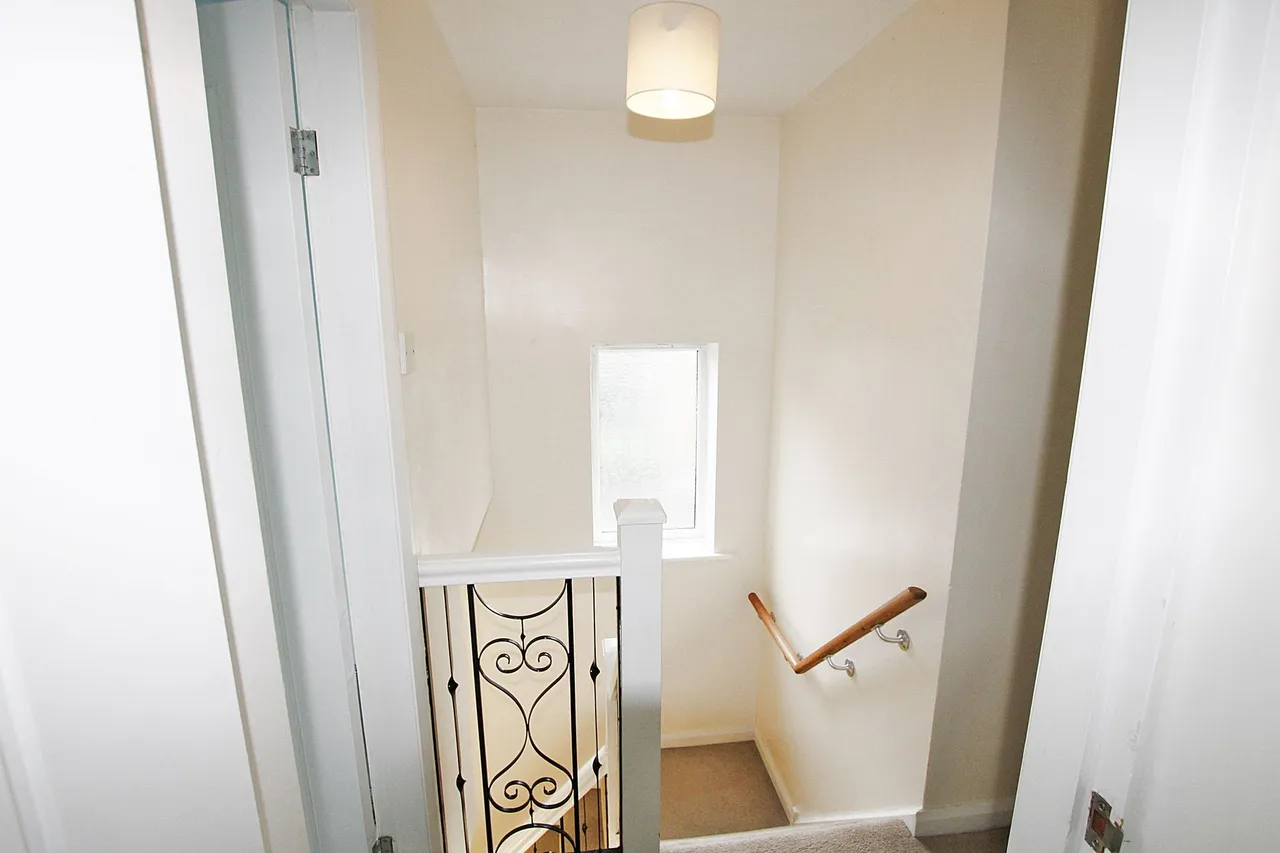 Baron Close, Woolston, Warrington, Warrington, WA1 4EU, photo 17