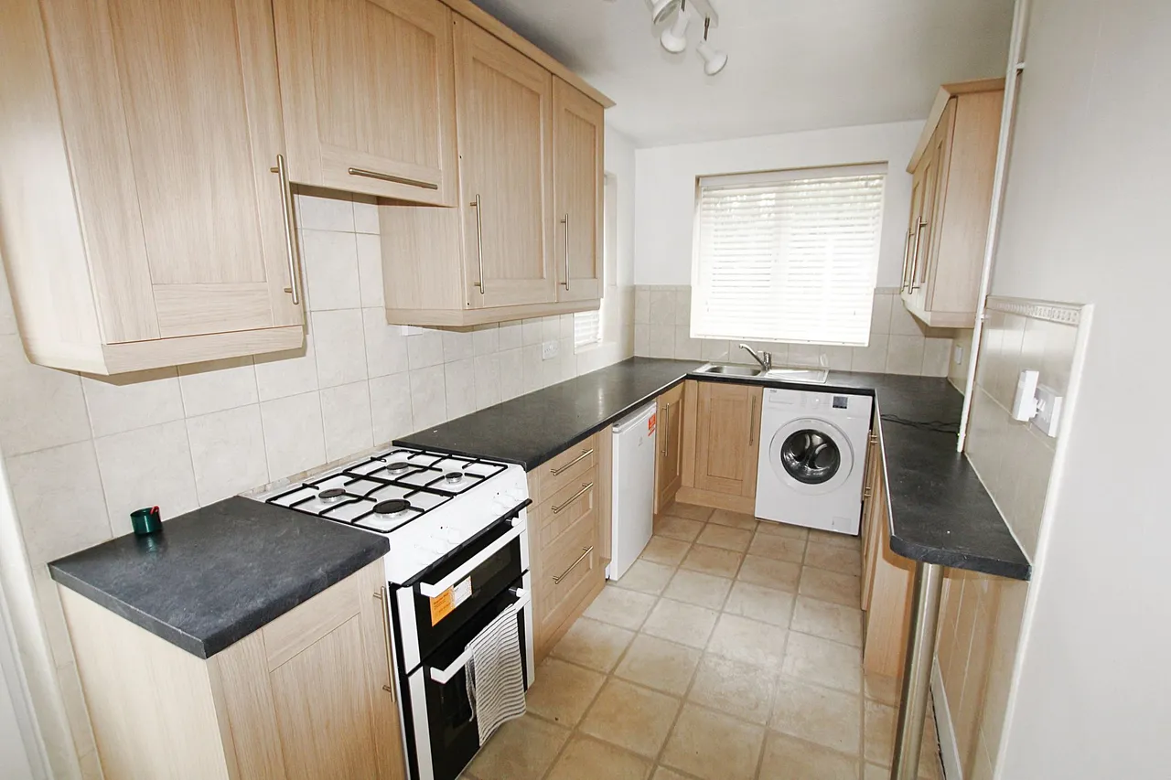 Baron Close, Woolston, Warrington, Warrington, WA1 4EU, photo 6
