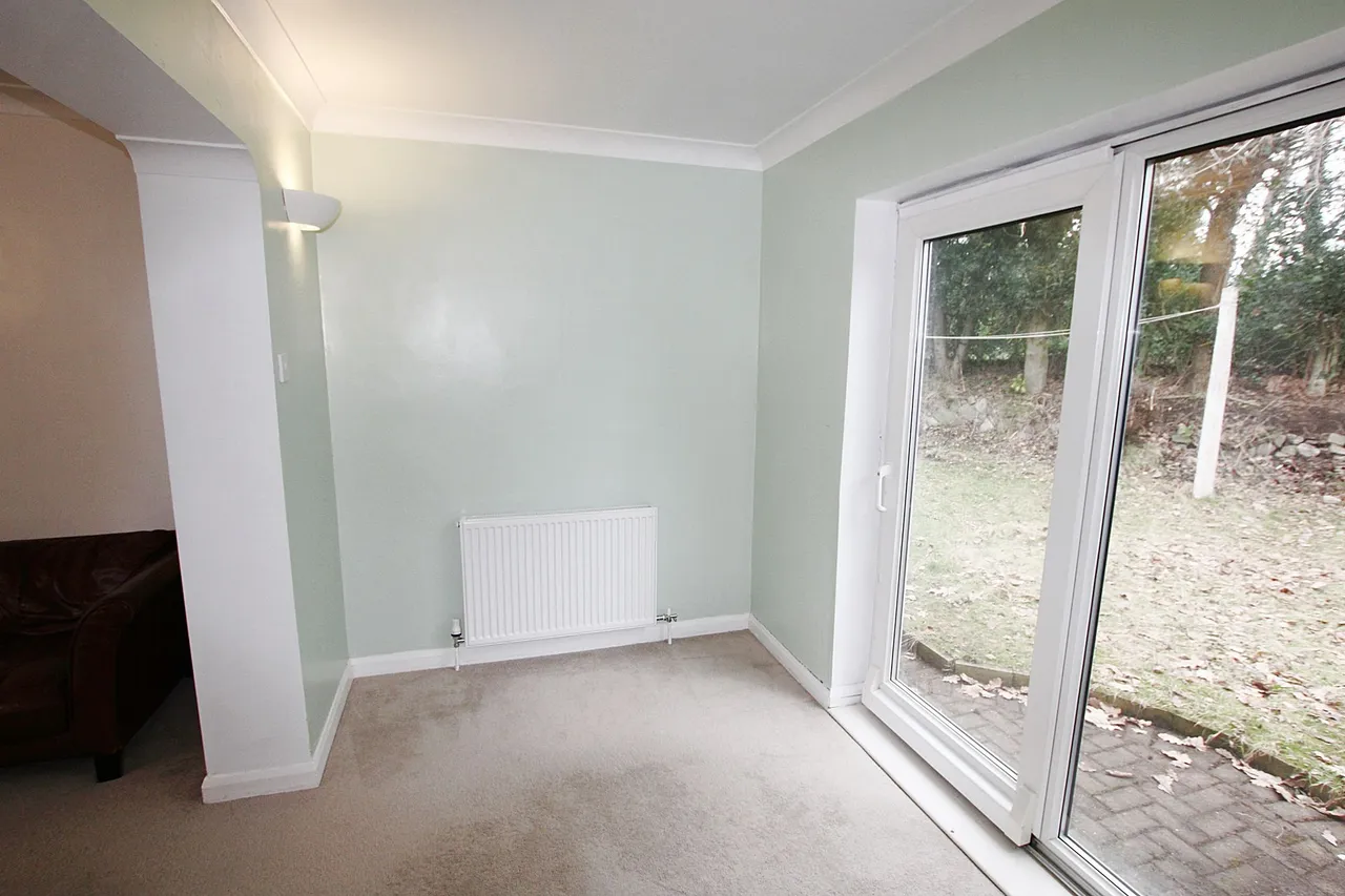 Baron Close, Woolston, Warrington, Warrington, WA1 4EU, photo 4