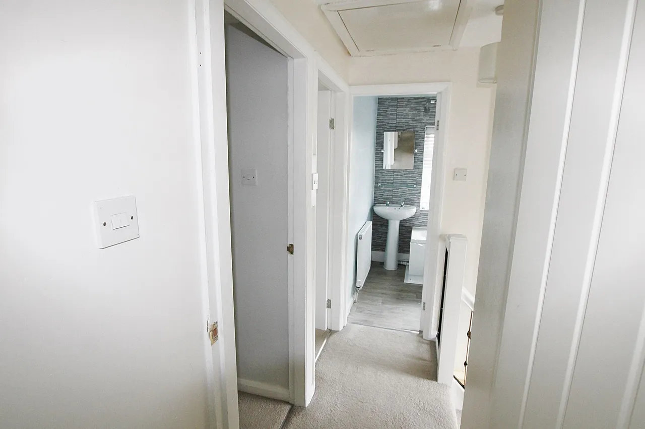 Baron Close, Woolston, Warrington, Warrington, WA1 4EU, photo 9