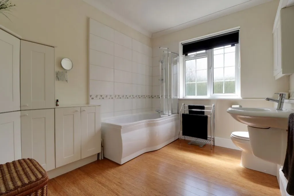 Colsterworth Road, Skillington, NG33, photo 18