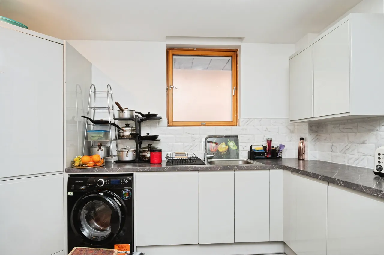 Blackwall Way, London, E14, photo 11