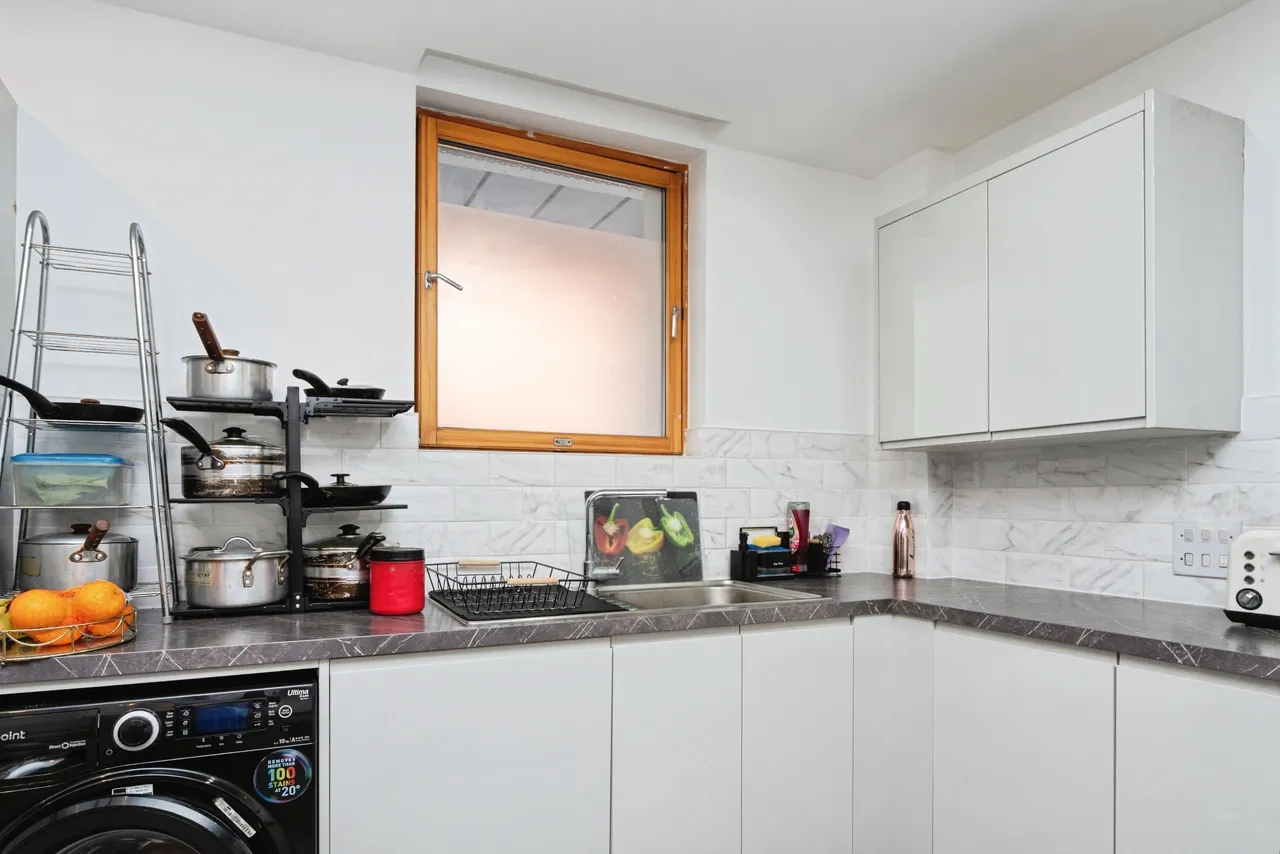 Blackwall Way, London, E14, photo 10