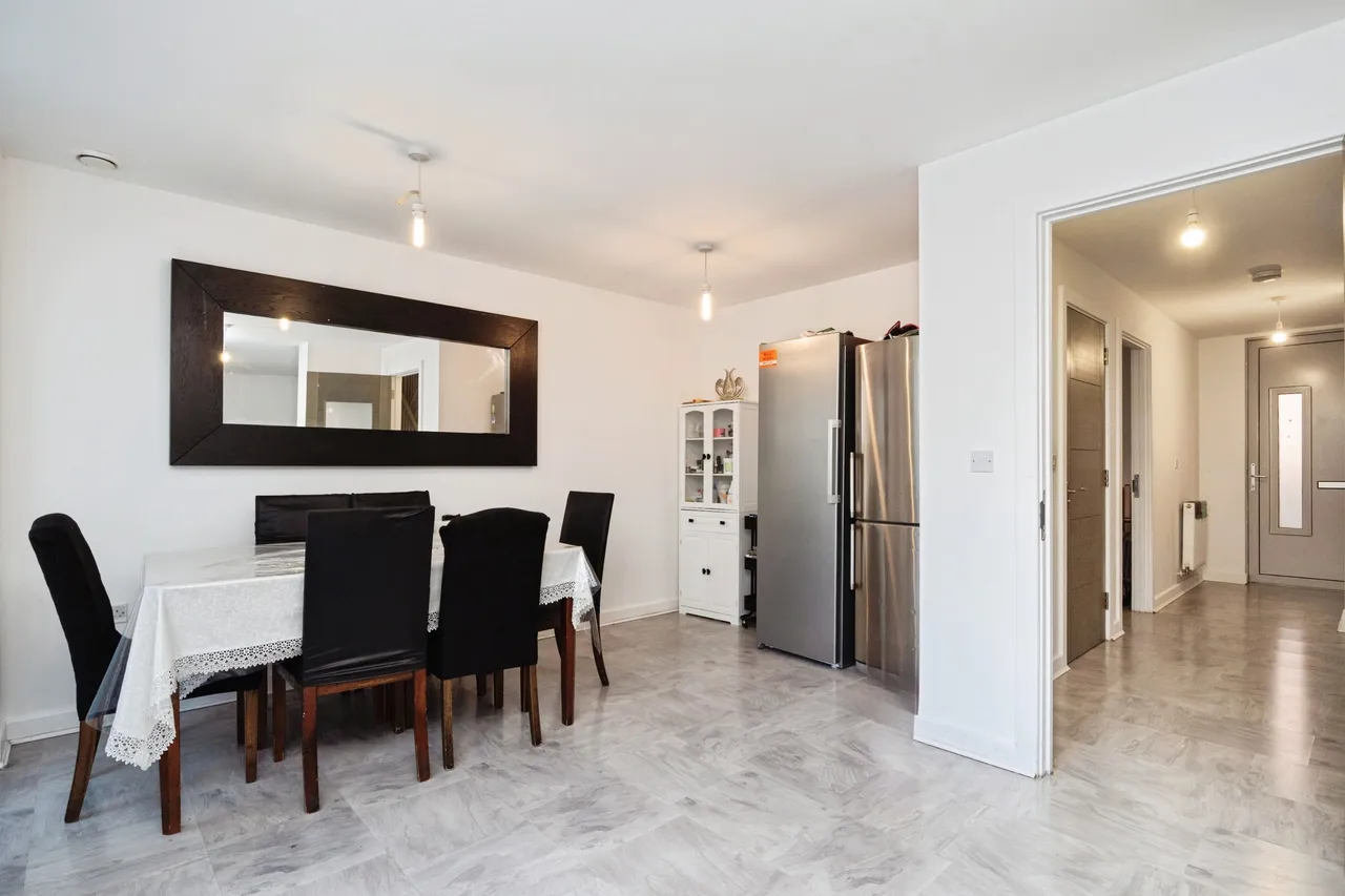 Blackwall Way, London, E14, photo 3
