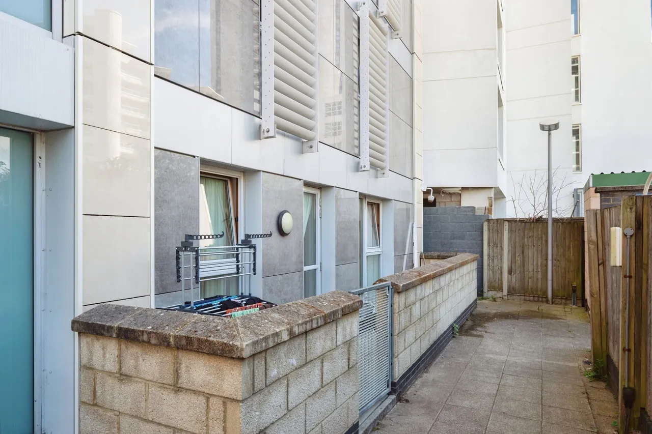 Blackwall Way, London, E14, photo 34