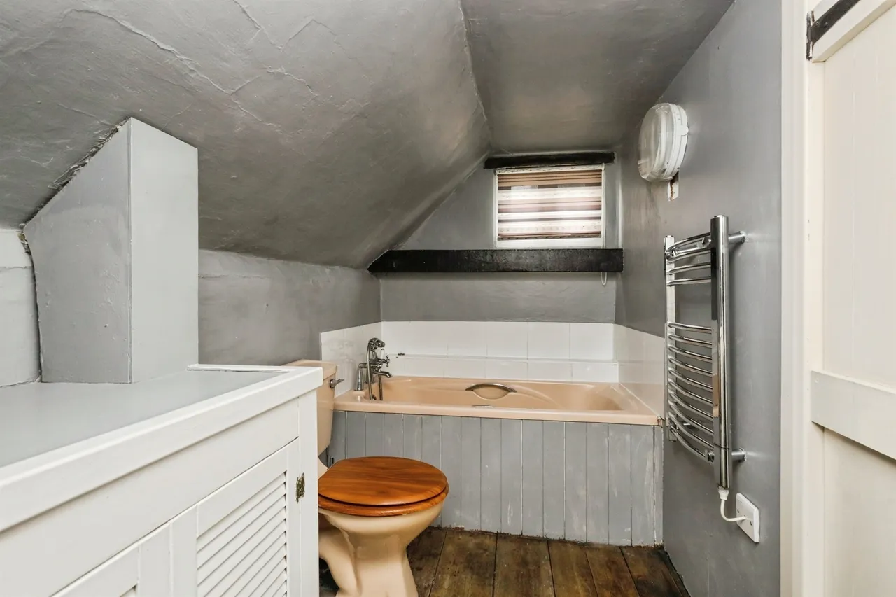 South Road, Hailsham, BN27, photo 13