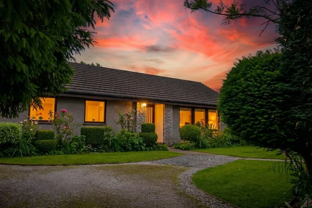 4 bed house for sale, Main Street, Levens