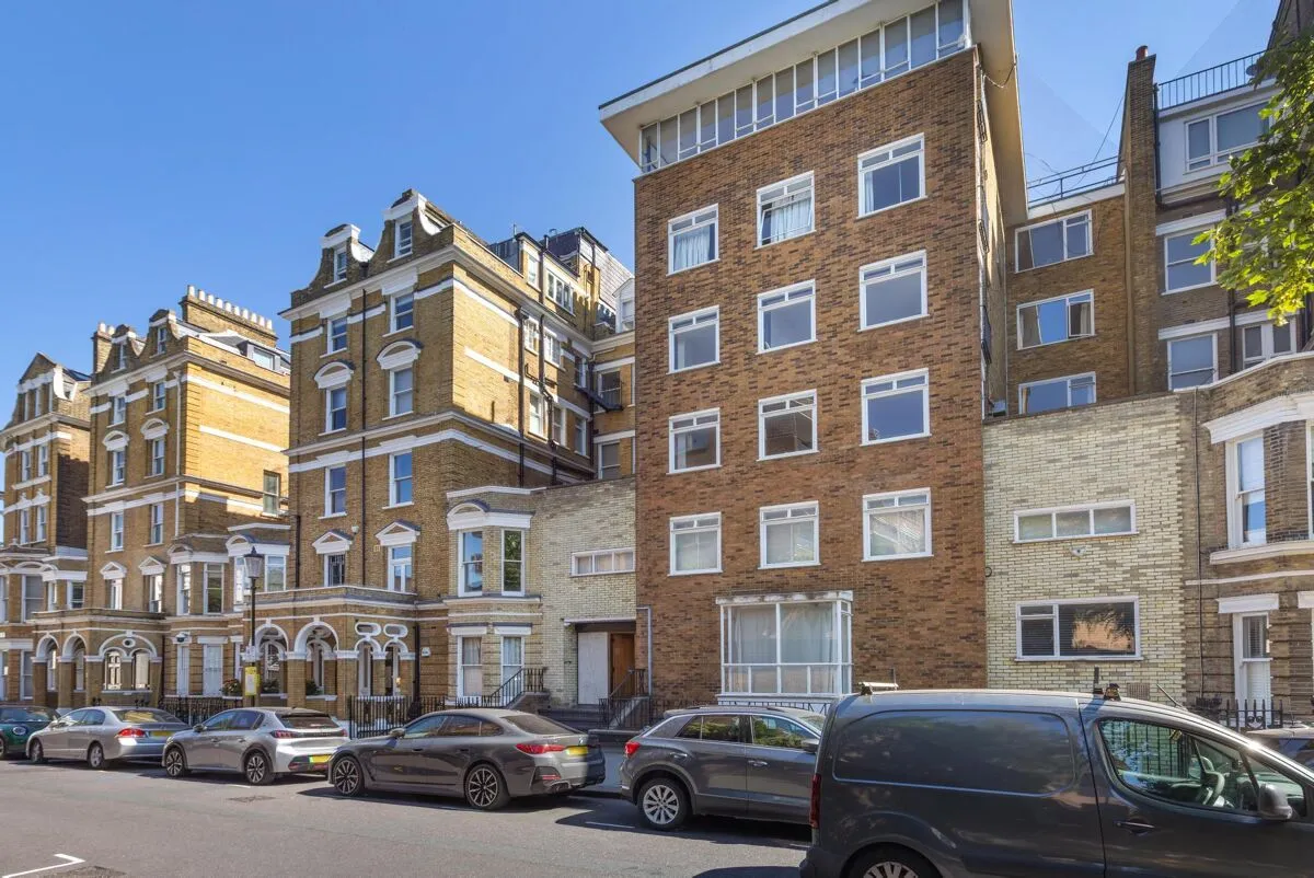 Airlie Gardens, London, W8, photo 19