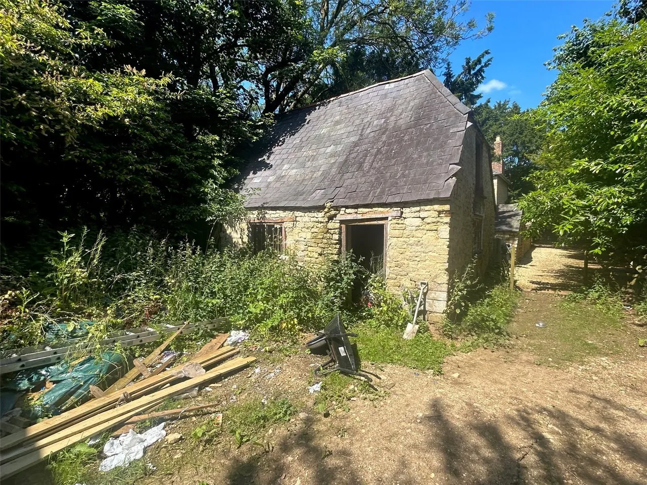 Old Wolverton Road, Old Wolverton, Milton Keynes, Buckinghamshire, MK12, photo 4