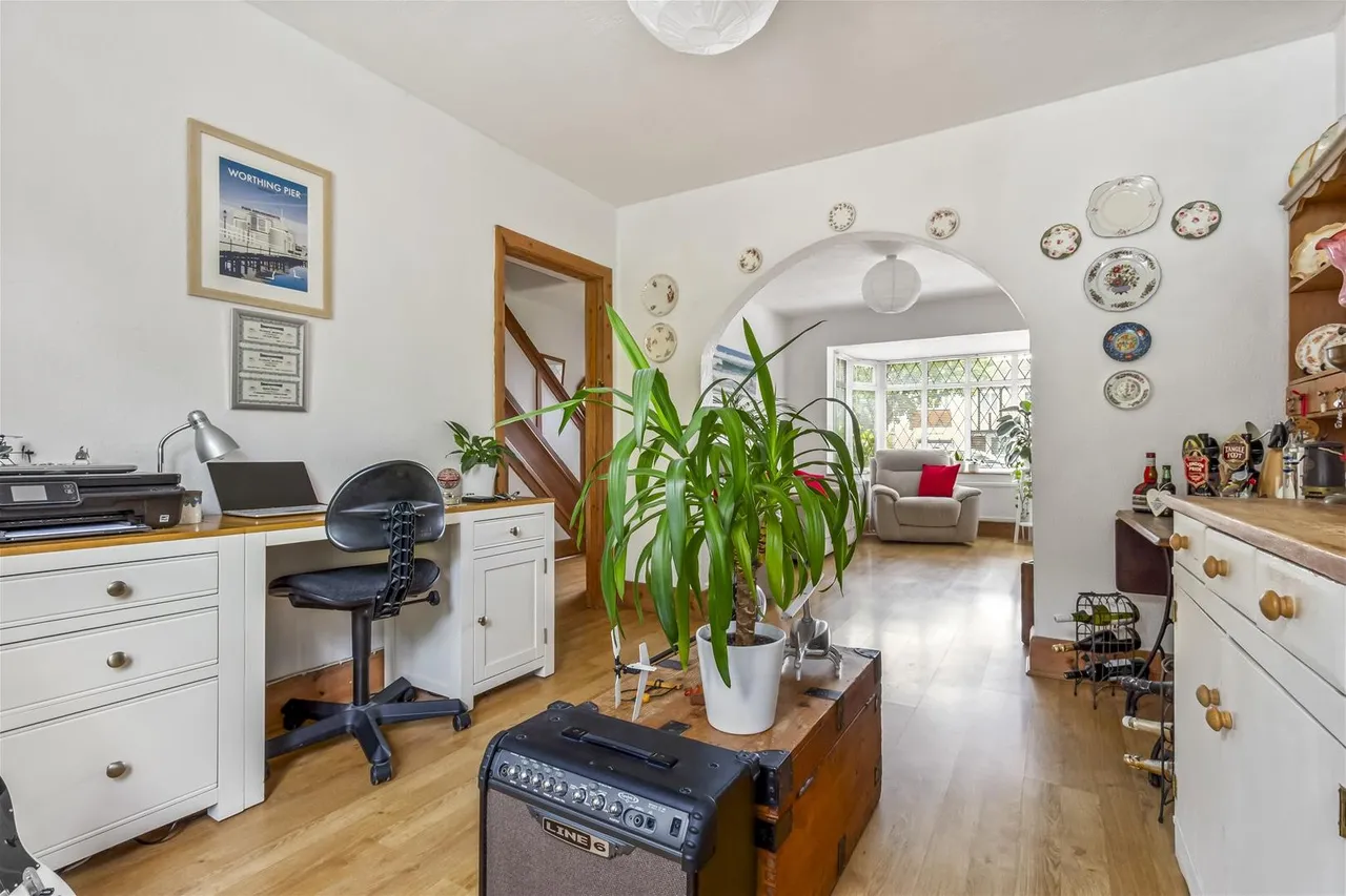 Offington Avenue, Worthing, photo 5