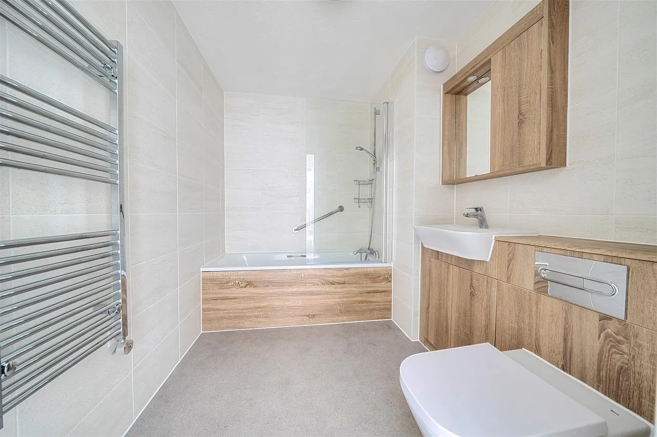 Ryland Drive, Witham, CM8, photo 14