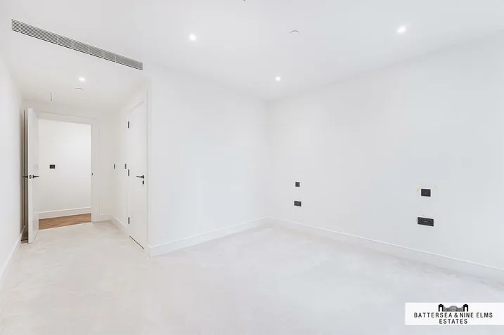 Prince of Wales Drive, SW11, photo 3