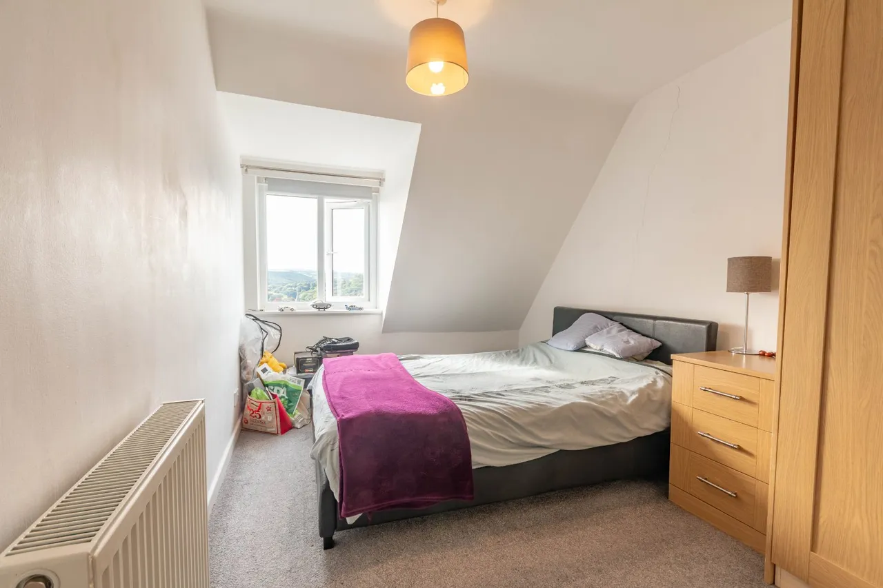 Priestthorpe Lane, Bingley, BD16, photo 6