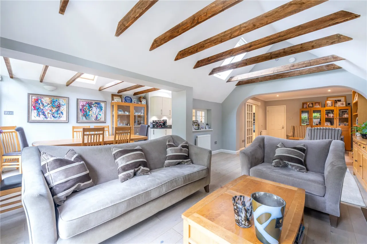 Nightingale Road, Hampton, TW12 3HZ, photo 5