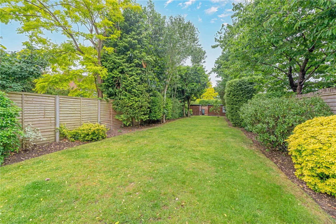 Nightingale Road, Hampton, TW12 3HZ, photo 16