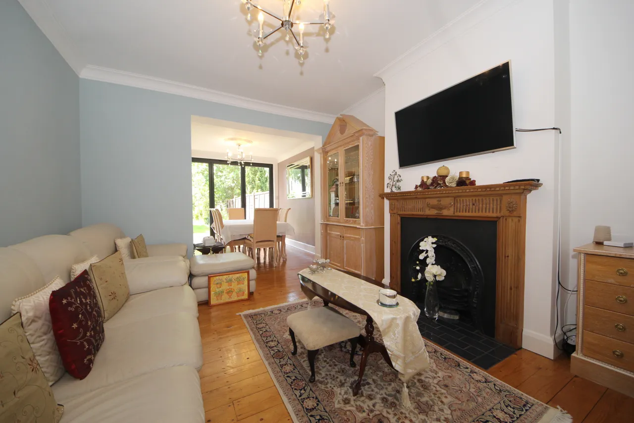 Ridge Avenue, Winchmore Hill N21, photo 16