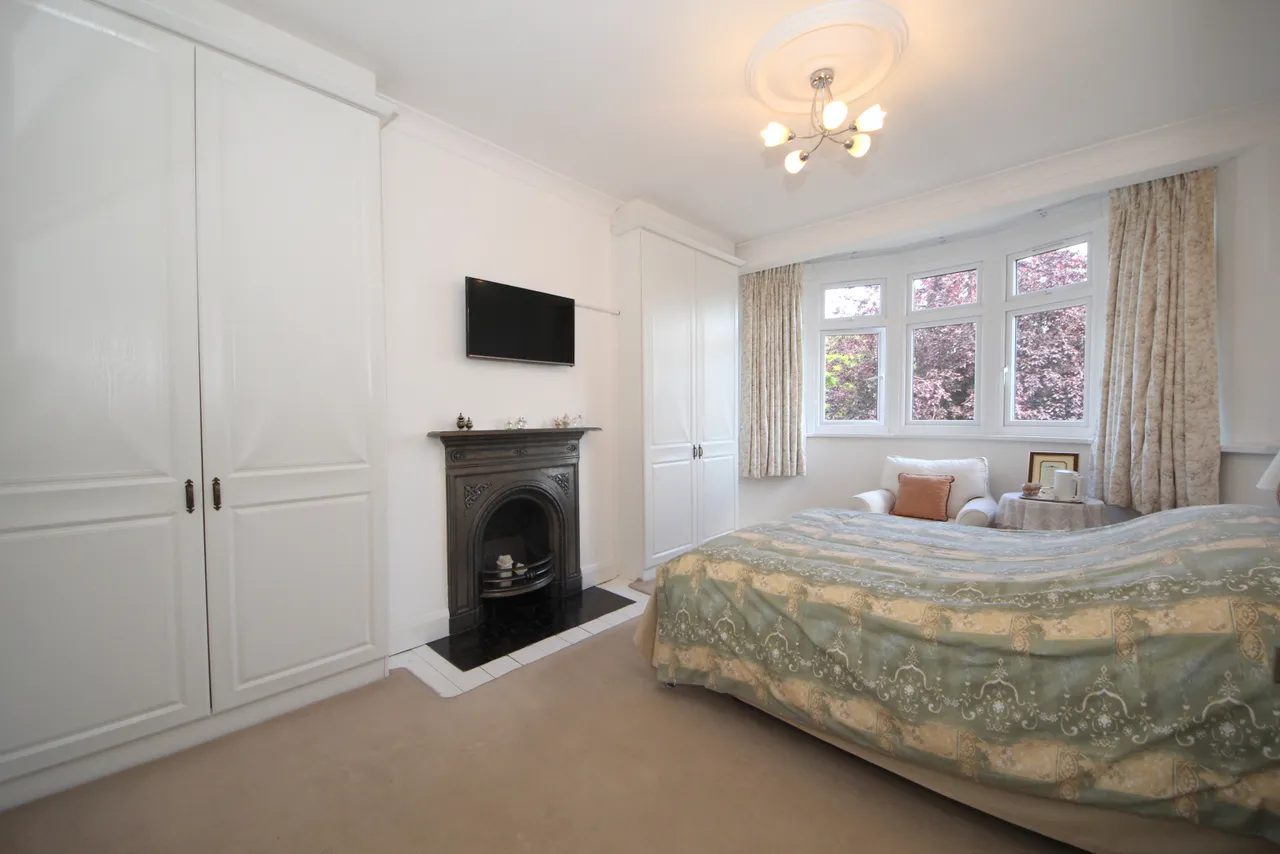 Ridge Avenue, Winchmore Hill N21, photo 8