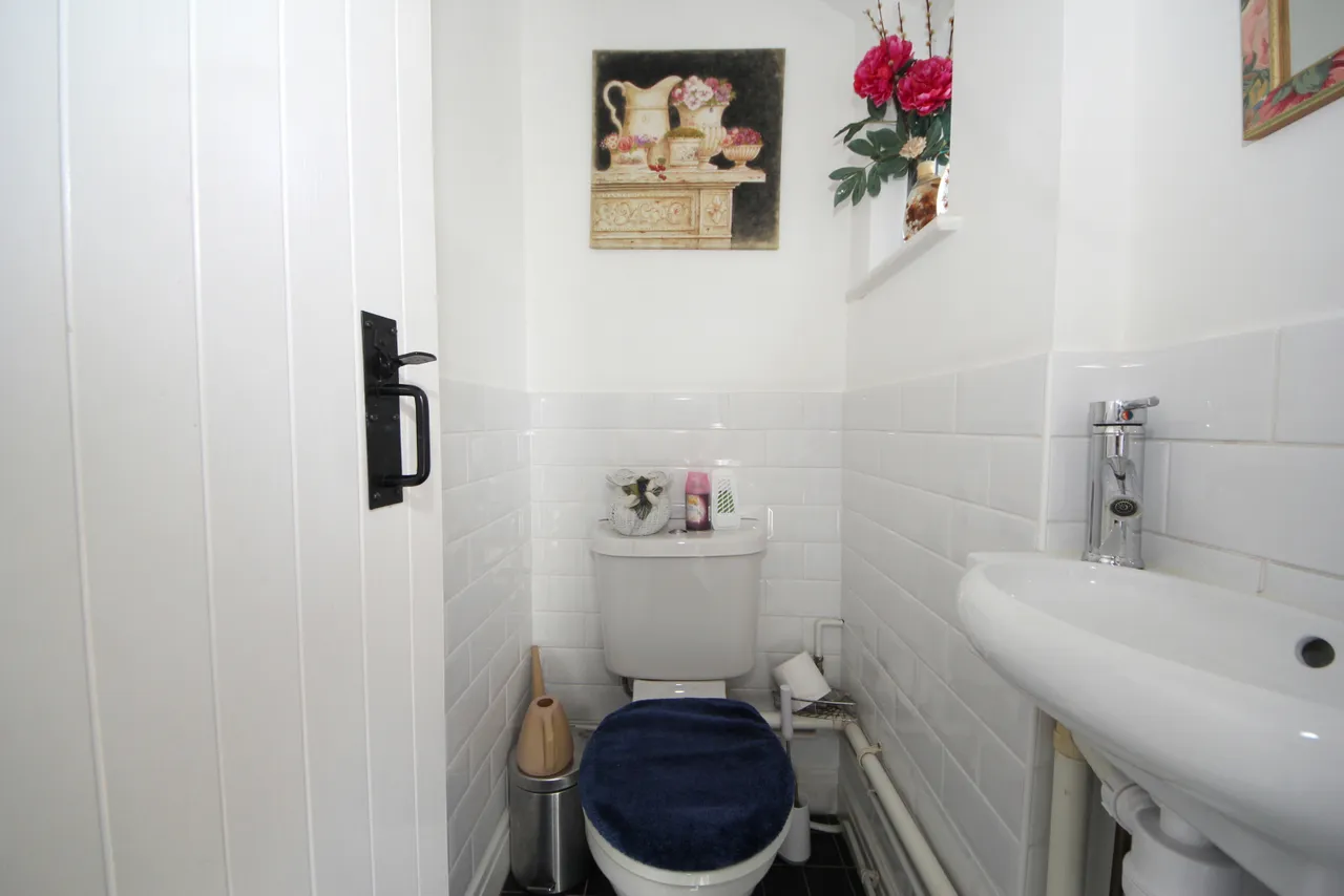Ridge Avenue, Winchmore Hill N21, photo 17