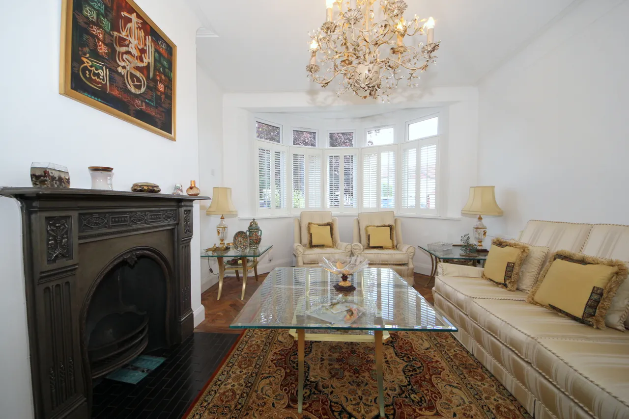 Ridge Avenue, Winchmore Hill N21, photo 14