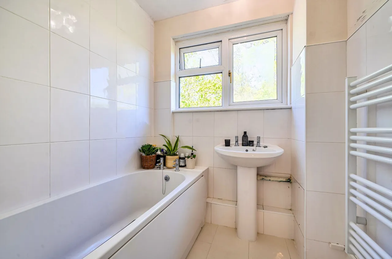 The Drive, Summersdale Court, PO19, photo 19
