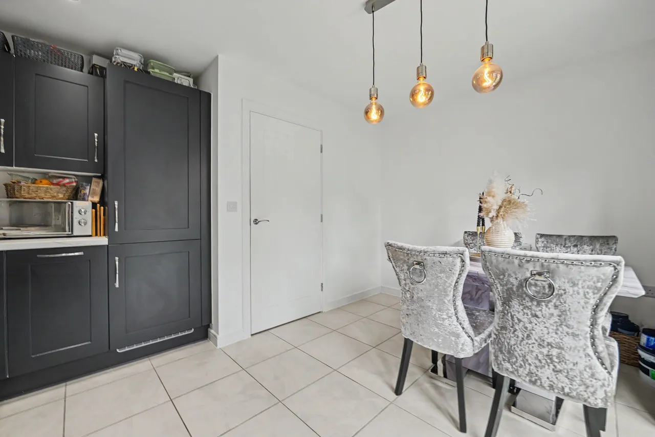 Abbots Drive, Oadby, LE2, photo 8