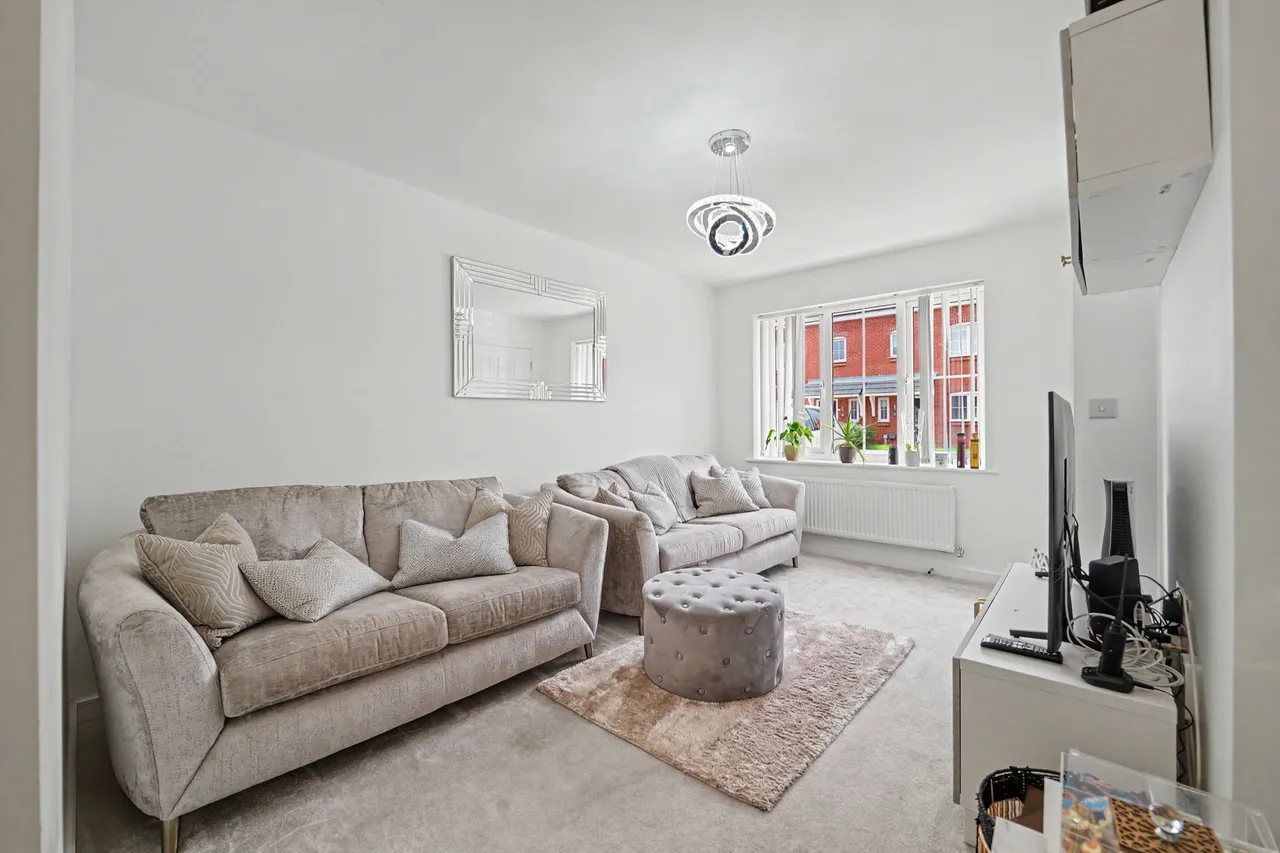 Abbots Drive, Oadby, LE2, photo 6
