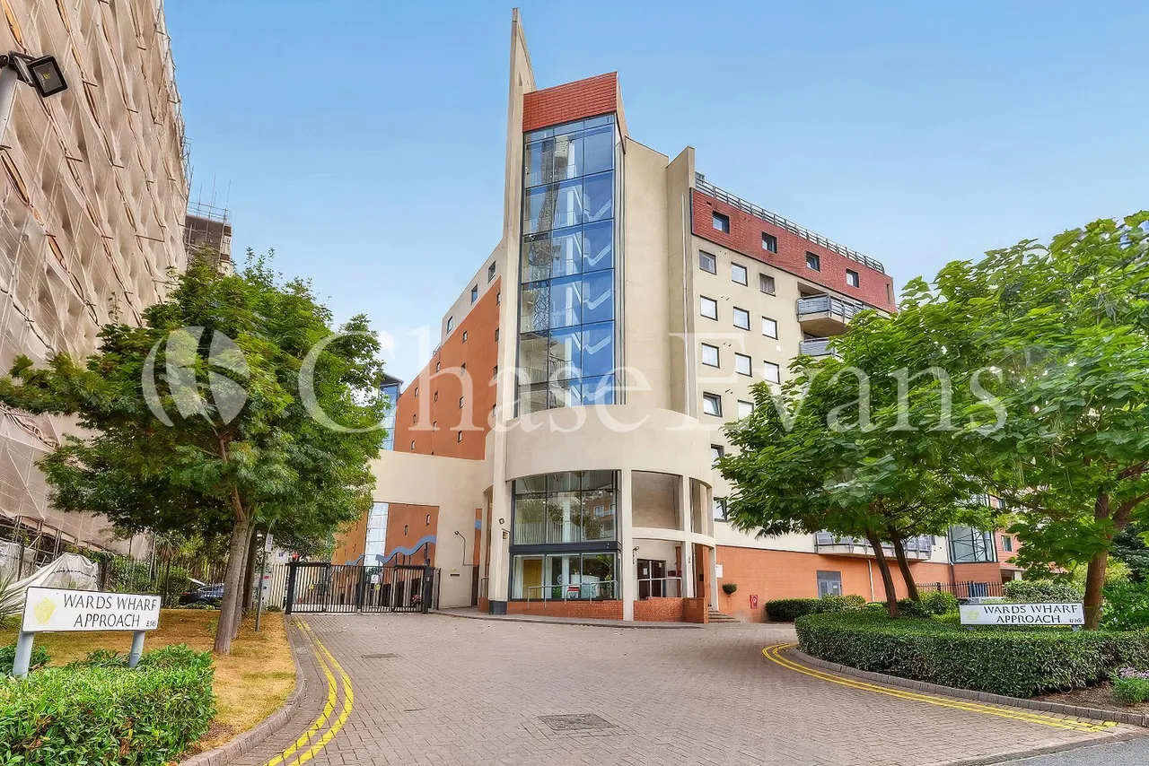 Wards Wharf Approach, Docklands, London, E16, photo 10