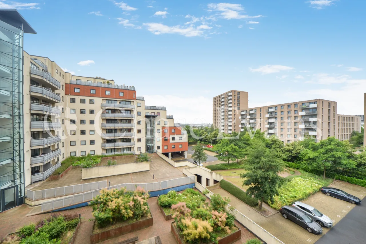 Wards Wharf Approach, Docklands, London, E16, photo 9