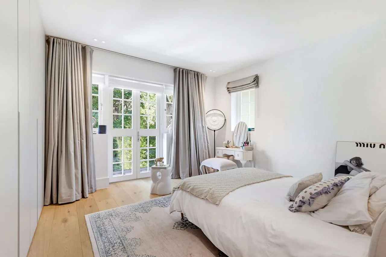 Frognal Lane, London, NW3, photo 8