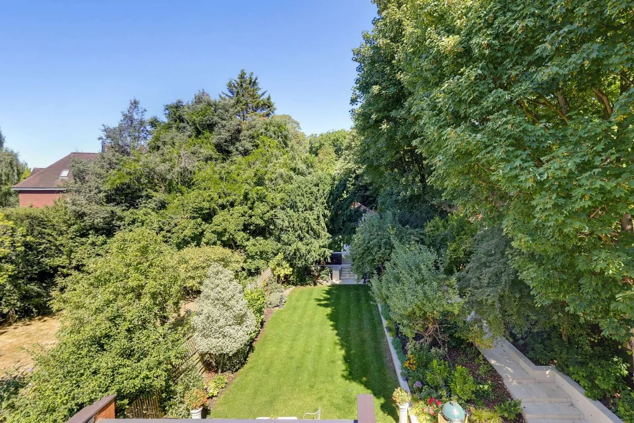 Frognal Lane, London, NW3, photo 18