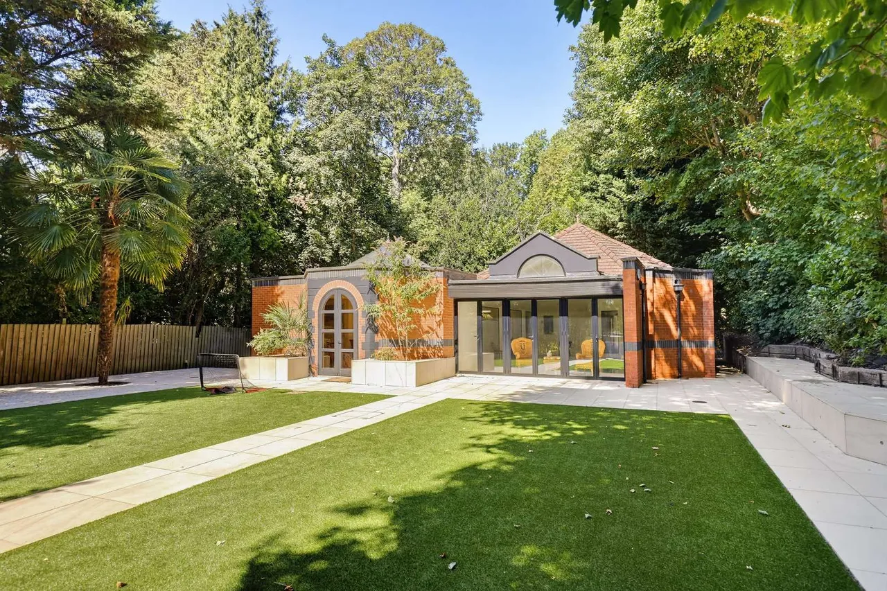 Frognal Lane, London, NW3, photo 16
