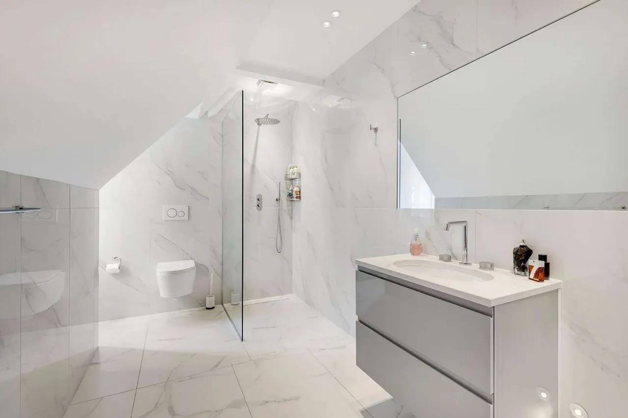 Frognal Lane, London, NW3, photo 11