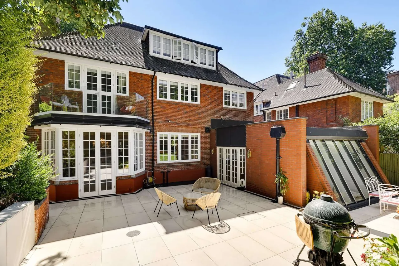 Frognal Lane, London, NW3, photo 17