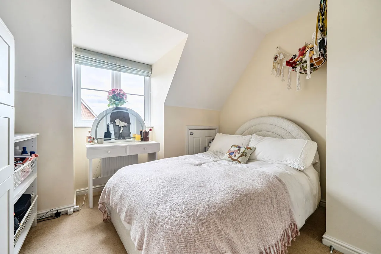 Meadowlands Drive, Haslemere, GU27, photo 9