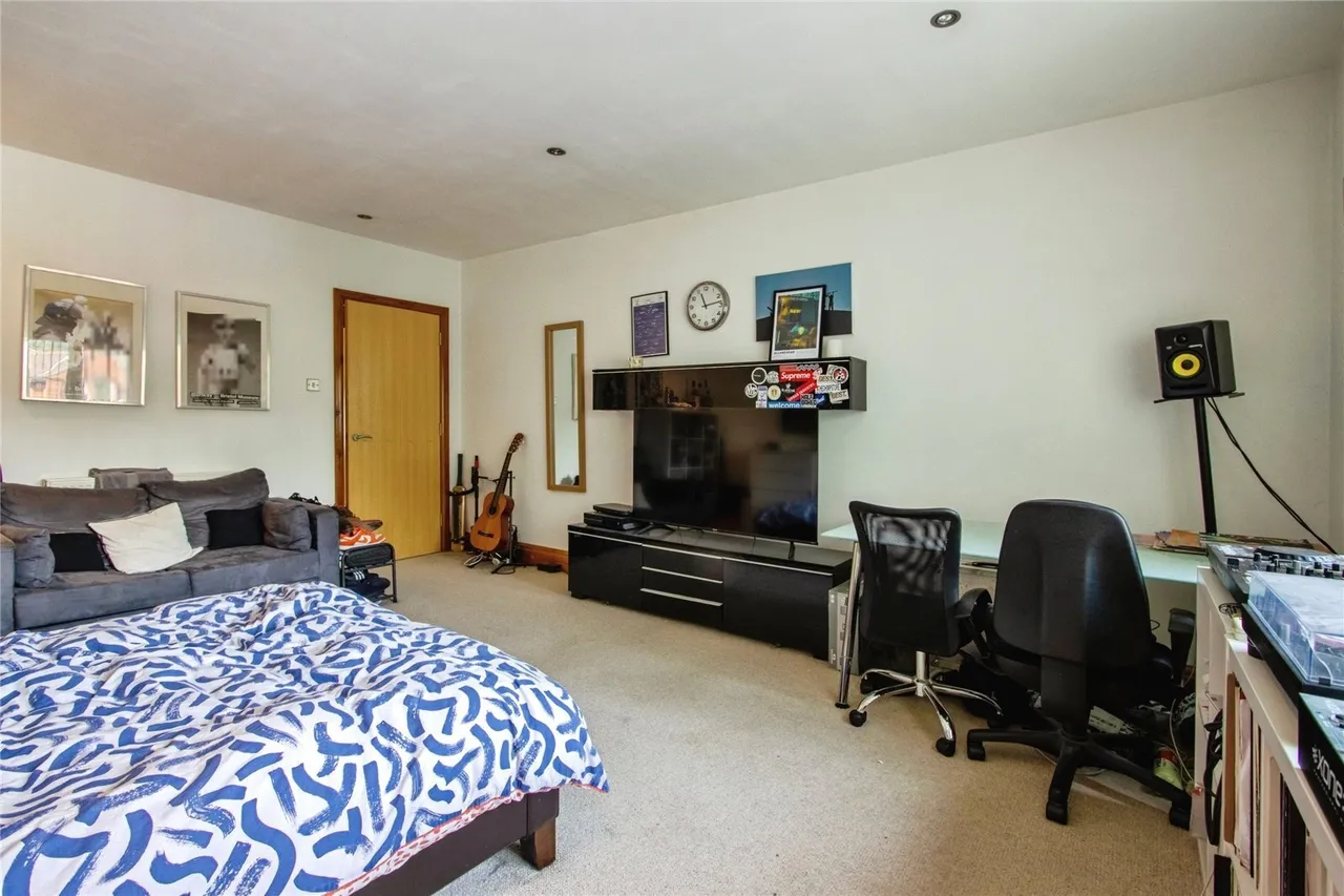 Thornes Lane, Wakefield, West Yorkshire, WF2, photo 15