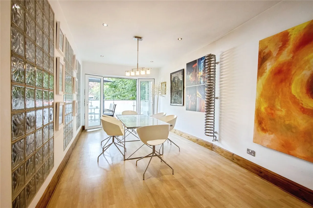 Thornes Lane, Wakefield, West Yorkshire, WF2, photo 3