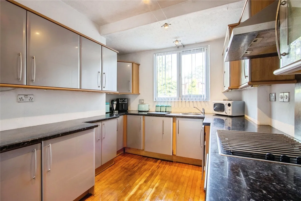 Thornes Lane, Wakefield, West Yorkshire, WF2, photo 11